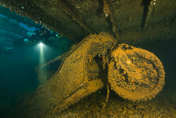 Pavement Roller - Hoki Maru
