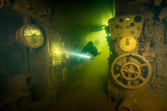 Fujikawa Maru Control Room