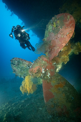 Hoki Maru Port Prop